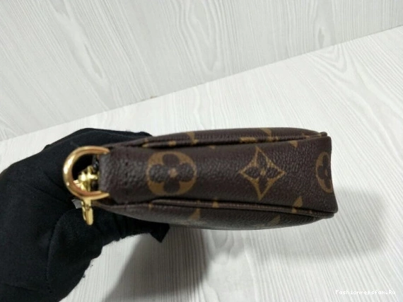 FS CHEAP Louis Vuitton ACCESSOIRES POCHETTE 0806